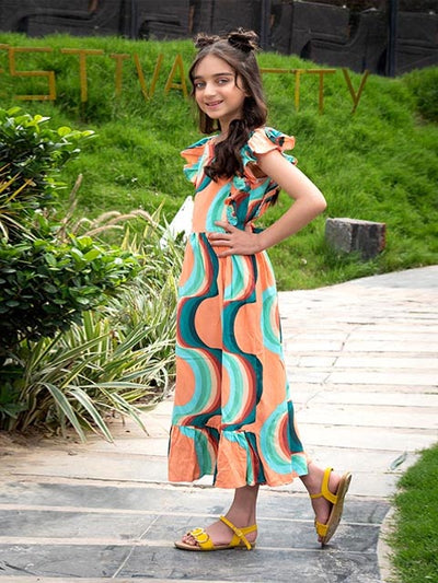 Twisting colours (NK-13)